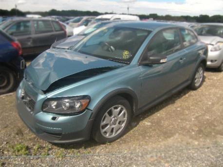 Breaking Volvo C30  2006 to 2009 - 1.8 16v Petrol