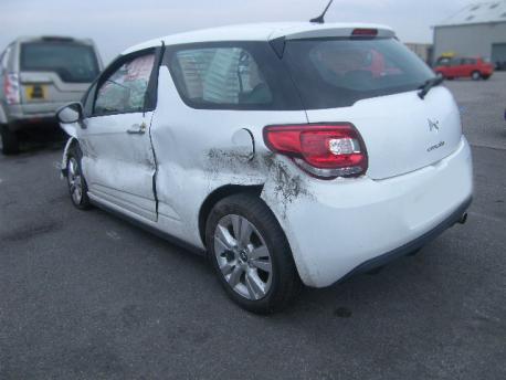 Breaking Citroen Ds3  2009 to 2024 - 1.4 16v Petrol