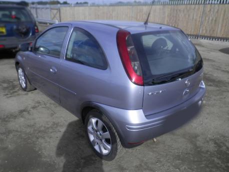 Breaking Vauxhall Corsa MKIIC 2003 to 2006 - 1.8 16v Petrol