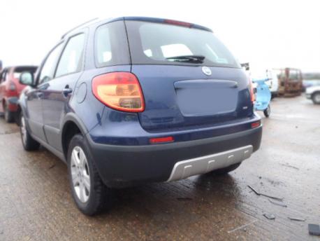 Breaking Fiat Sedici  2006 to 2024 - 1.6 16v Petrol