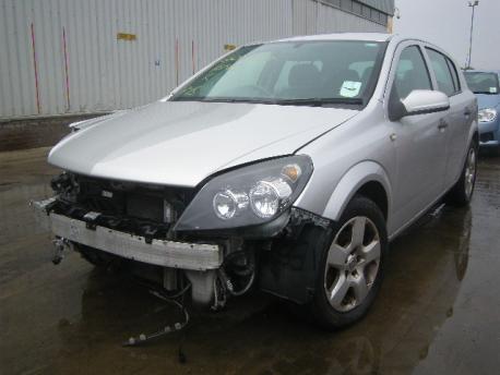 Breaking Vauxhall Astra MKVH 2004 to 2011 - 1.4 16v Petrol