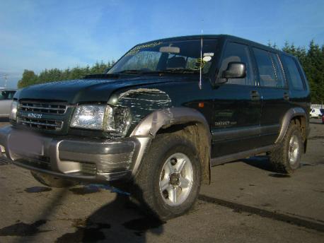 Breaking Isuzu Trooper  1999 to 2007 - 3.5 24v Petrol