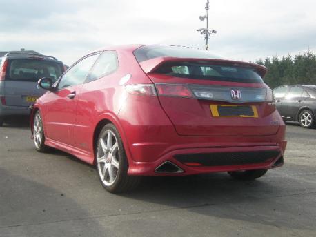 Breaking Honda Civic VIII 2005 to 2011 - 1.8 16v Petrol 3 Door Hatchback