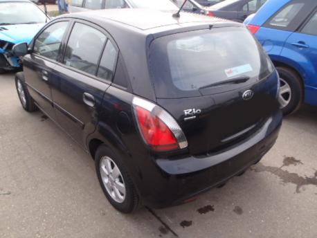 Breaking Kia Rio MK2 (DE) 2009 to 2011 - 1.4 16v Petrol 5 Door Hatchback