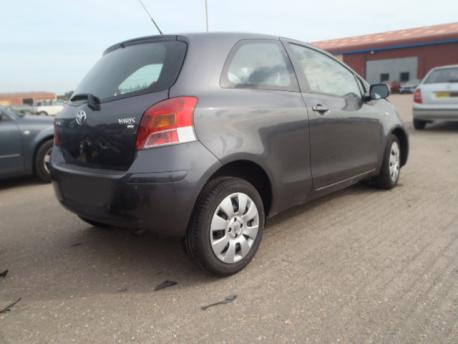 Breaking Toyota Vitz  2006 to 2024 - 1.3 16v Petrol