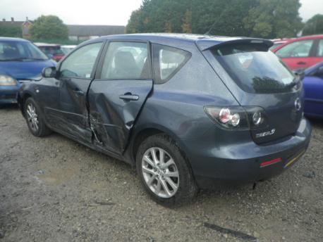 Breaking Mazda 3  (BK) 2006 to 2008 - 1.6 16v Petrol 5 Door Hatchback