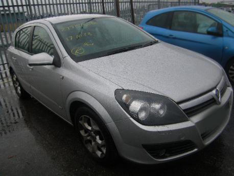 Breaking Vauxhall Astra MKVH 2004 to 2011 - 1.8 16v Petrol