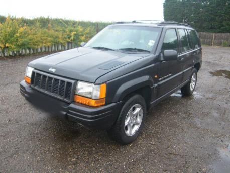 Breaking Jeep Grand Cherokee   1994 to 1999 - 5.2 16v Petrol