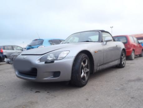 Breaking Honda S2000  1999 to 2009 - 2.0 16v Petrol