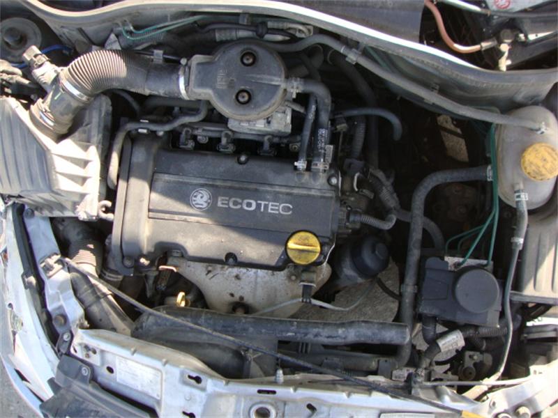 VAUXHALL CORSA MK II (C) W5L 2001 - 2006 1.2 - 1199cc 16v 16VDualfuel Z12XE petrol Engine Image