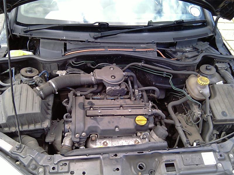 VAUXHALL CORSA MK II (C) F08 2001 - 2006 1.2 - 1199cc 16v 16VDualfuel Z12XE petrol Engine Image